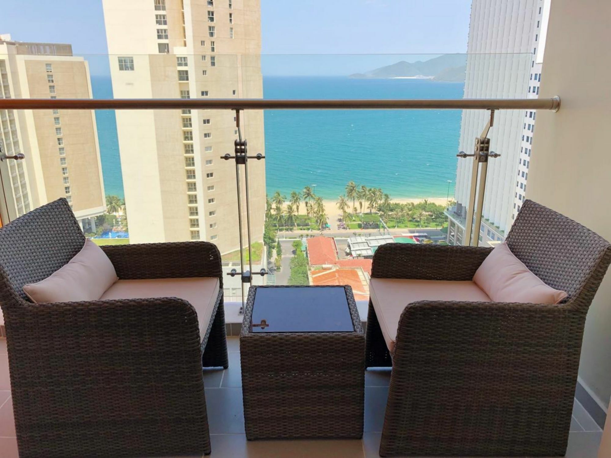 נה טראנג Parama Apartments Balcony Beachfront מראה חיצוני תמונה