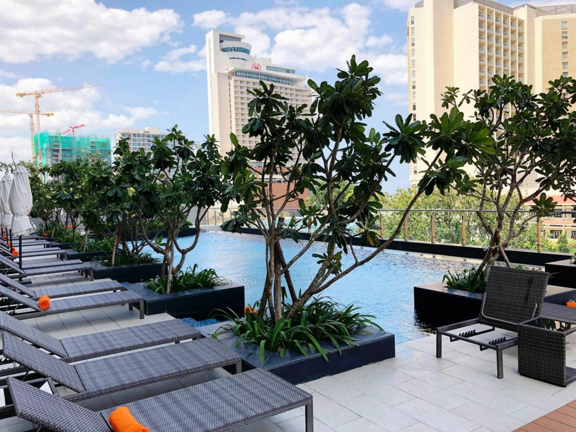 נה טראנג Parama Apartments Balcony Beachfront מראה חיצוני תמונה
